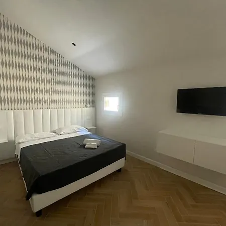 Cavour 63 رافيننا