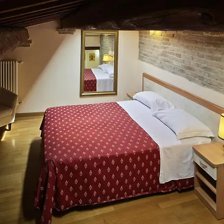 Cavour 63 شقة فندقية 3*