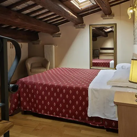 Cavour 63 شقة فندقية رافيننا