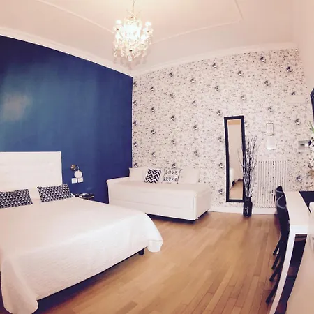 Cavour 63 3* رافيننا