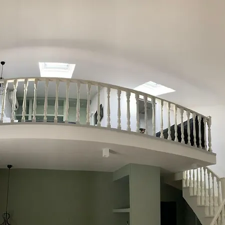 Cavour 63 شقة فندقية 3*