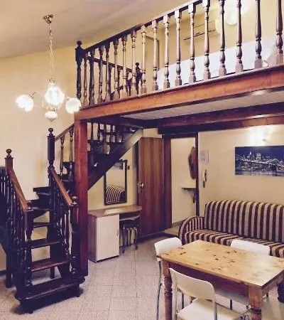 Apart-hotel Cavour 63 3*