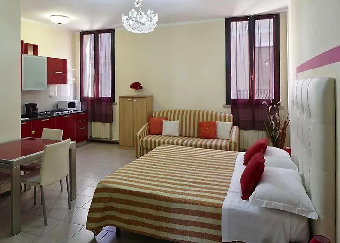 Cavour 63 Apartmanhotel Ravenna