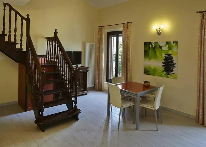 Cavour 63 Apartmanhotel 3*